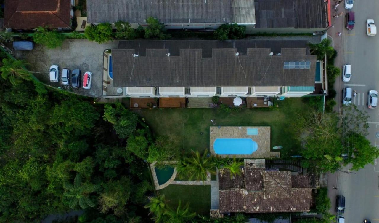 Linda Casa Em Camburizinho 100 M Da *